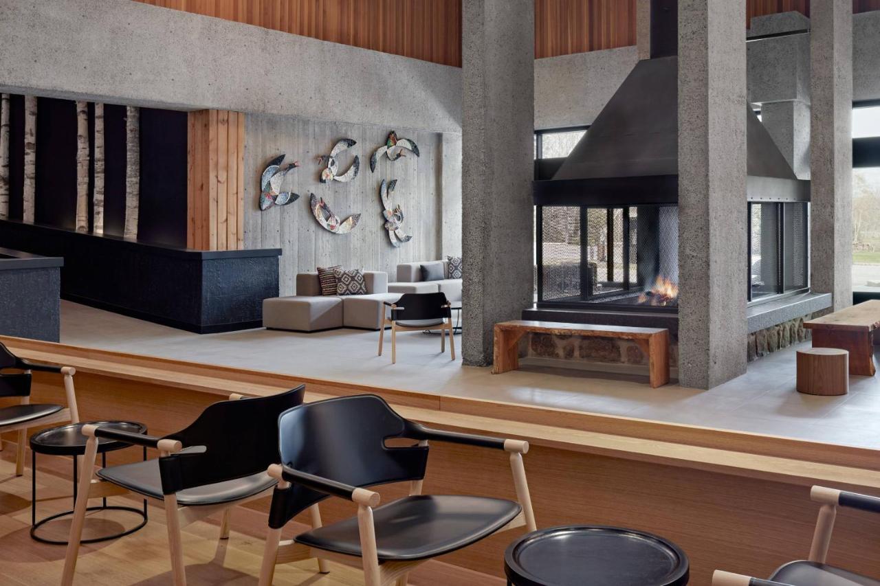 Delta Hotels By Marriott Mont Sainte-Anne, Resort & Convention Center Beaupré Extérieur photo