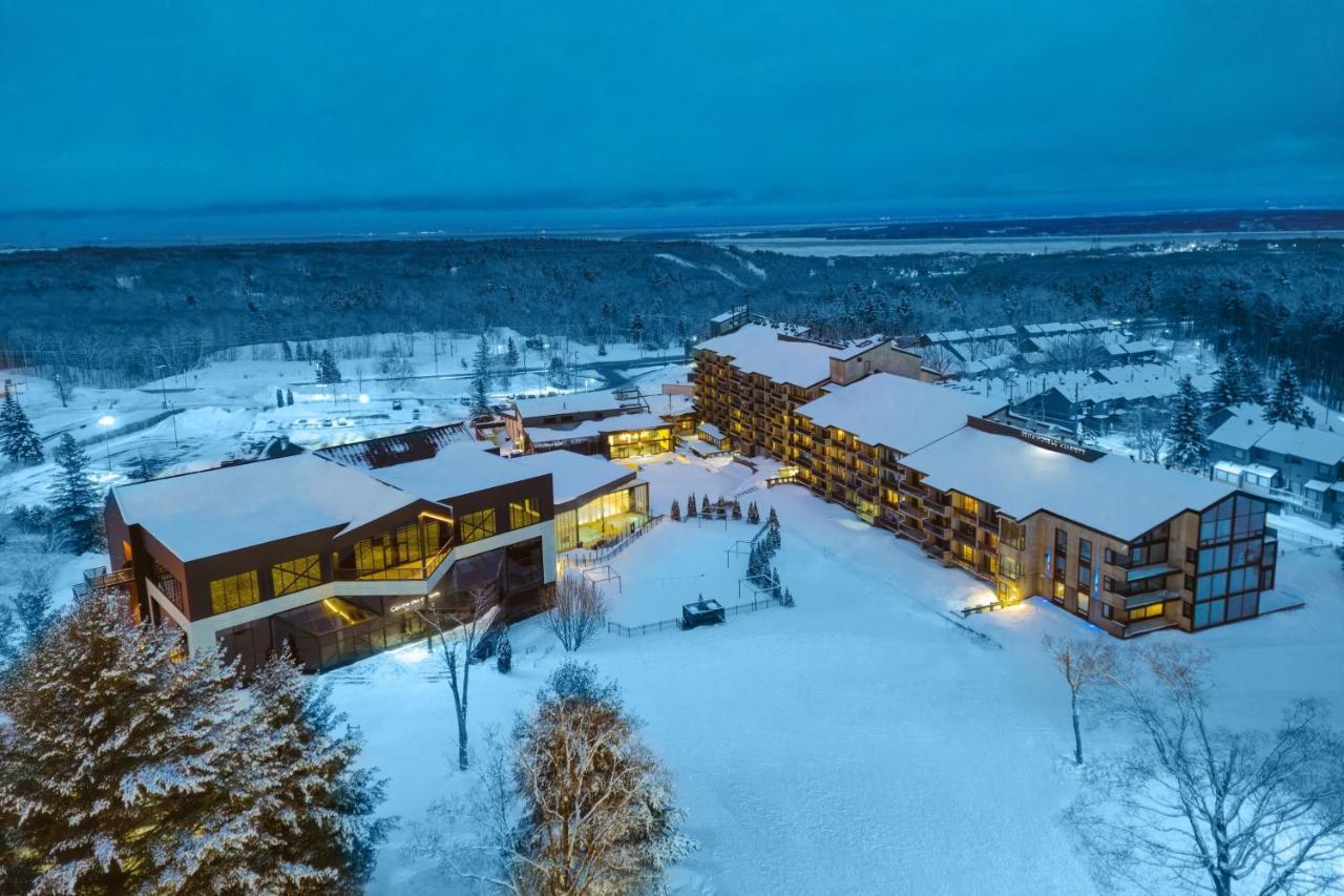 Delta Hotels By Marriott Mont Sainte-Anne, Resort & Convention Center Beaupré Extérieur photo