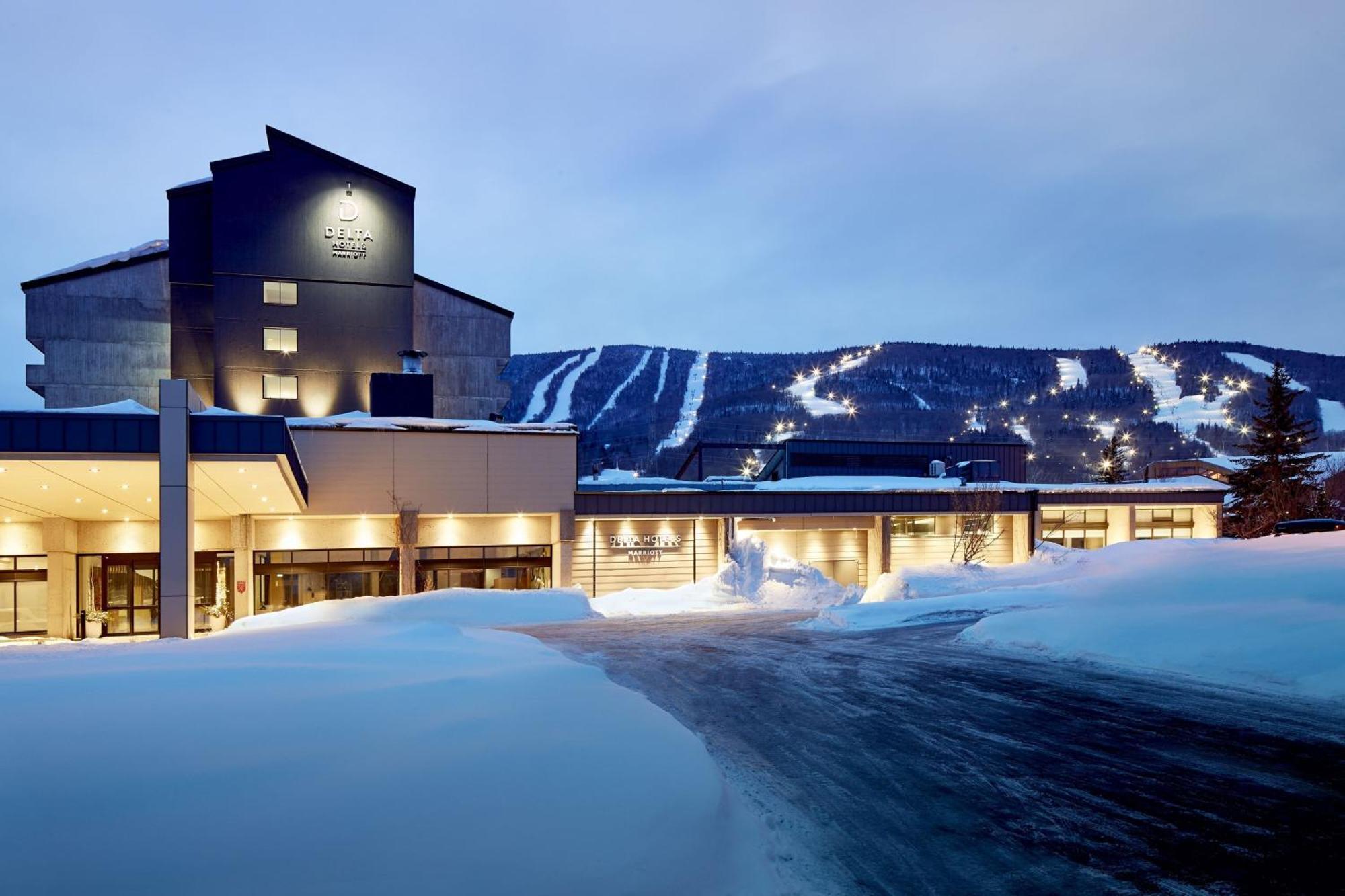 Delta Hotels By Marriott Mont Sainte-Anne, Resort & Convention Center Beaupré Extérieur photo
