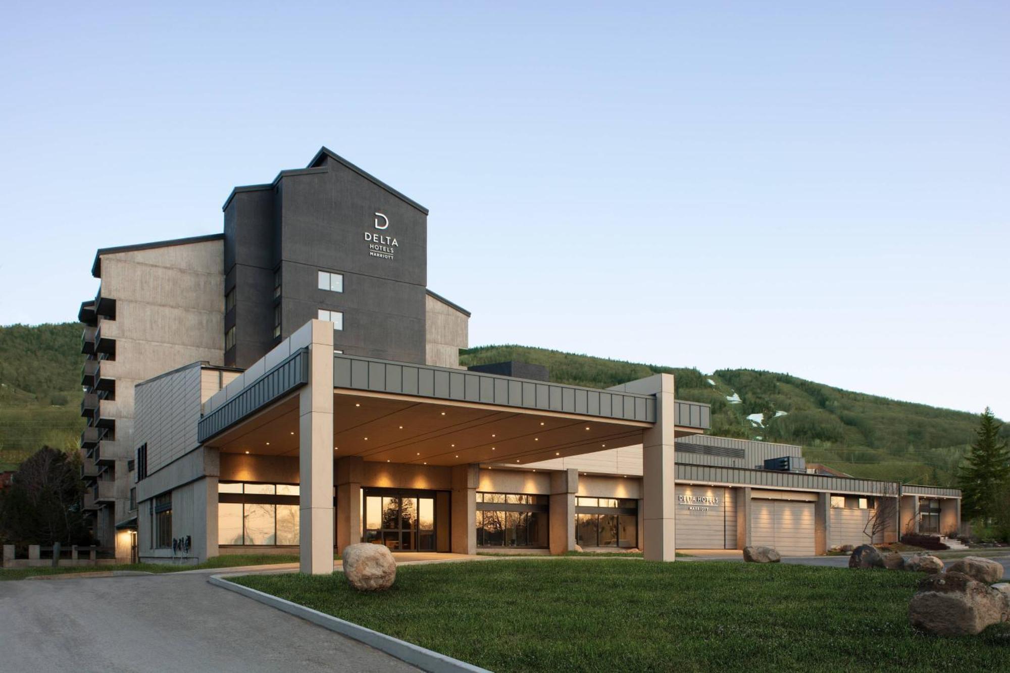 Delta Hotels By Marriott Mont Sainte-Anne, Resort & Convention Center Beaupré Extérieur photo
